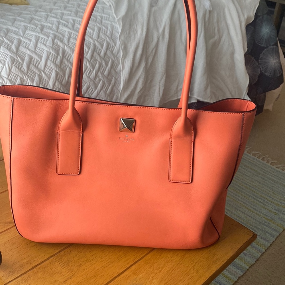 GUC Kate Spade tote in a creamy coral color
